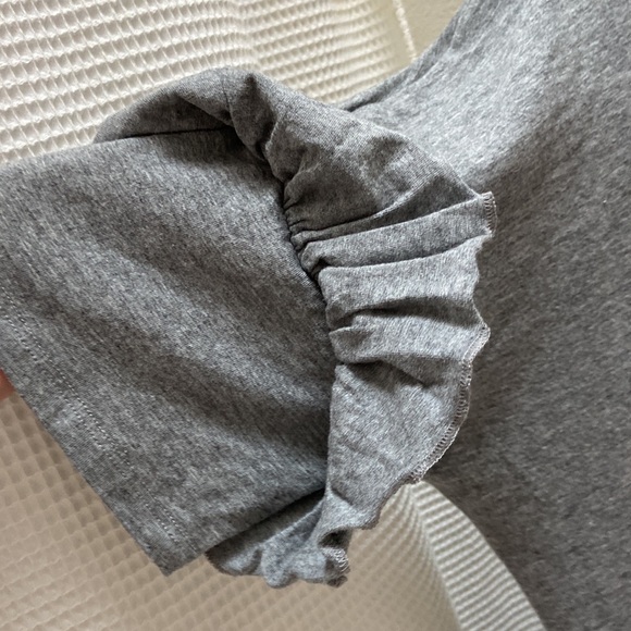 NWOT Women’s Nom Maternity - Grey and Ruffled Maria Nursing top. Size Medium. - Picture 13 of 16